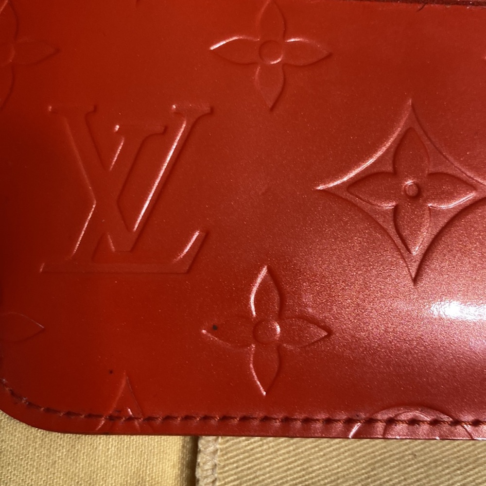 Authentic Louis Vuitton, Vernis key pouch with dustbag - Picture 10 of 10